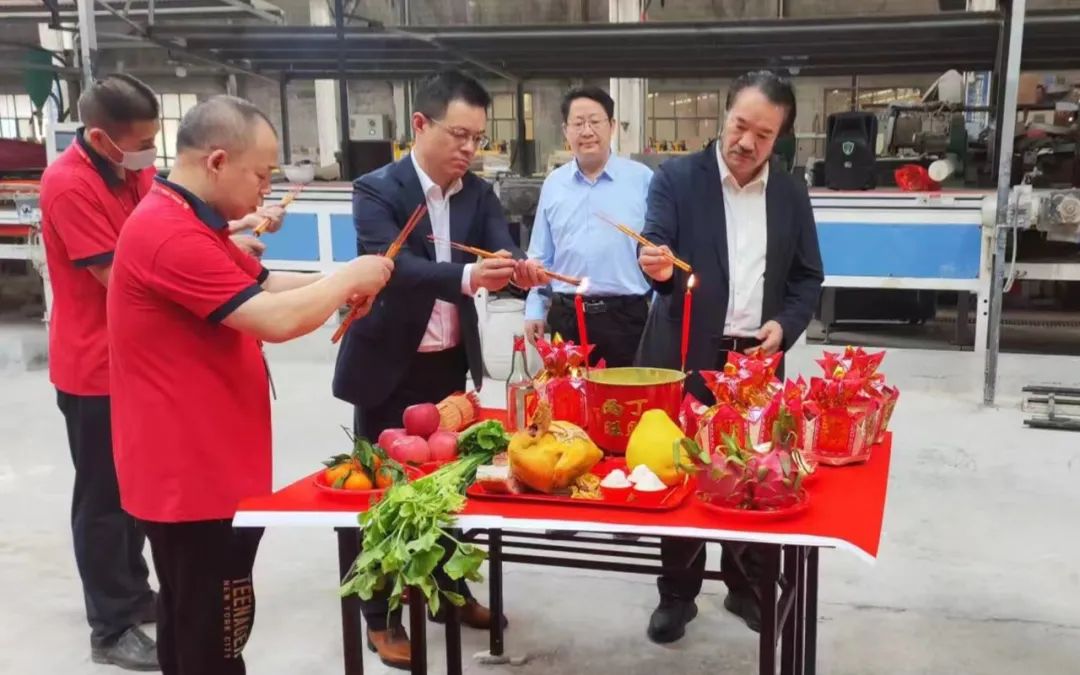 薪火升騰 · 燃起新程｜熱烈祝賀將軍陶瓷集團(tuán)智造生產(chǎn)基地今日盛大點火(圖3)